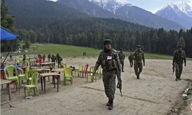 २६ जणांना ठार मारल्यानंतर पहलगाम दहशतवाद्यांचा आनंद साजरा करण्यासाठी हवेत गोळीबार!