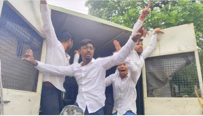 शीतपेयात मादक पदार्थ मिसळून बलात्कार; युवा काँग्रेस नेत्याला अटक!