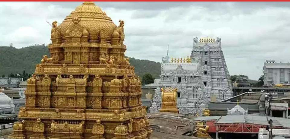 तिरुमला देवस्थानचा कर्मचारी लपूनछपून जात होता चर्चमध्ये!