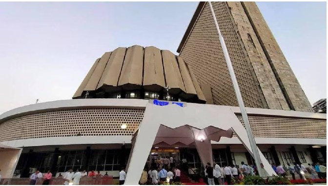 सक्तीने किंवा आमिषाने होणाऱ्या धर्मांतरणासाठी कायदा आवश्यक!