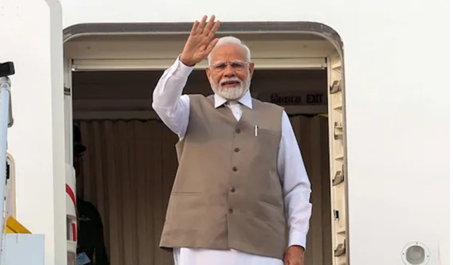 पंतप्रधान मोदी घानाला रवाना!