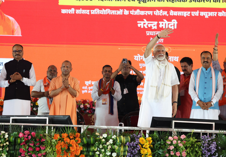 नवाभारत पहलगामच्या गुन्हेगारांना ‘मातीमध्ये मिसळण्याची’ ताकद ठेवतो