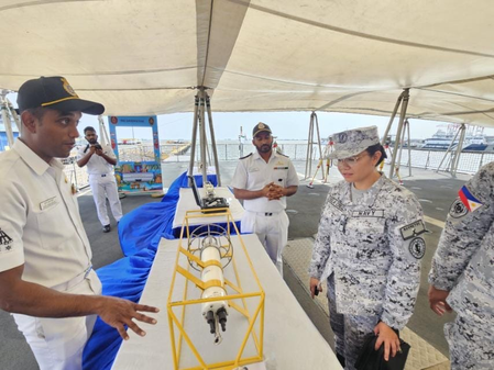 भारतीय युद्धनौकांनी फिलिपिन्सच्या नौदलासोबत केला सराव