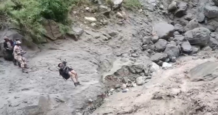 ITBP, NDRF ने अडकलेल्या ४१३ तीर्थयात्रेकरूंना वाचवले