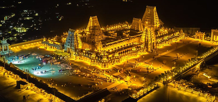 १९०० एकरातल्या भव्य मंदिरात विराजमान आहे नरसिंहदेवाचे पाच रूप