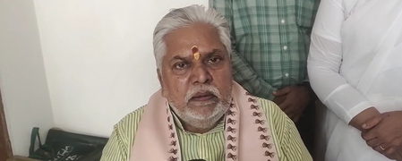 बिहारची जनता मोदी-नीतीश यांच्यासोबतच !