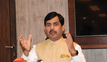 ‘मतदार अधिकार यात्रा’त फक्त ‘इच्छाधारी’ नेते