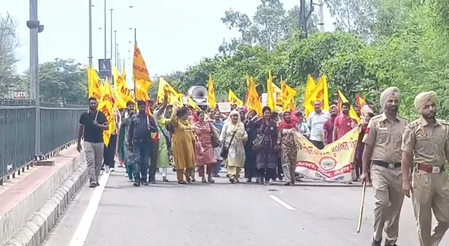 सीएम भगवंत मान यांच्या घराबाहेर का झाले आंदोलन ?