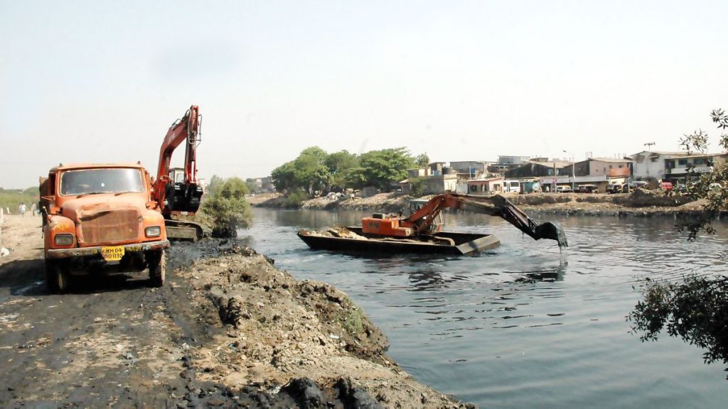 मीठी नदी घोटाळा प्रकरण : मुंबई पोलिसांच्या ईओडब्ल्यूकडून ठेकेदार शेरसिंह राठोड याला अटक