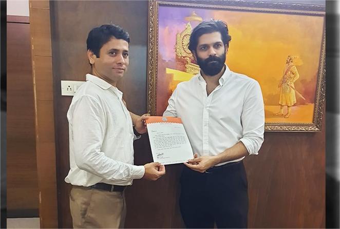 मिलिंद घाग मनसेच्या विद्यार्थी सेनेचे प्रमुख संघटक