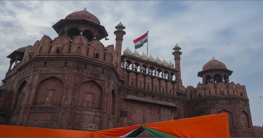 स्वातंत्र्य दिन २०२५: निमंत्रण पत्रिकांवर ‘ऑपरेशन सिंदूर’चा लोगो आणि ‘चिनाब पुला’ची झलक!