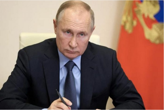 युक्रेन युद्ध थांबवा, नाहीतर… पुतीन यांना कुणी दिली धमकी?