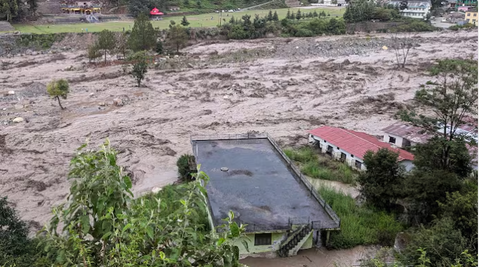 जम्मू-काश्मीरच्या किश्तवाडमध्ये ढगफुटी, ३३ जणांचा मृत्यू, २०० बेपत्ता!