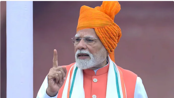 पंतप्रधान मोदींचे स्वातंत्र्यदिनाचे आतापर्यंतचे सर्वात मोठे भाषण, १०३ मिनिटं!