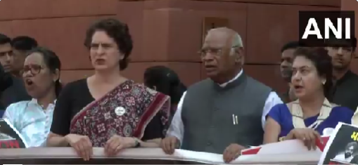 बिहार निवडणुकांपूर्वी मतांची चोरी आणि SIR प्रक्रियेविरोधात INDIA आघाडीचा निषेध!