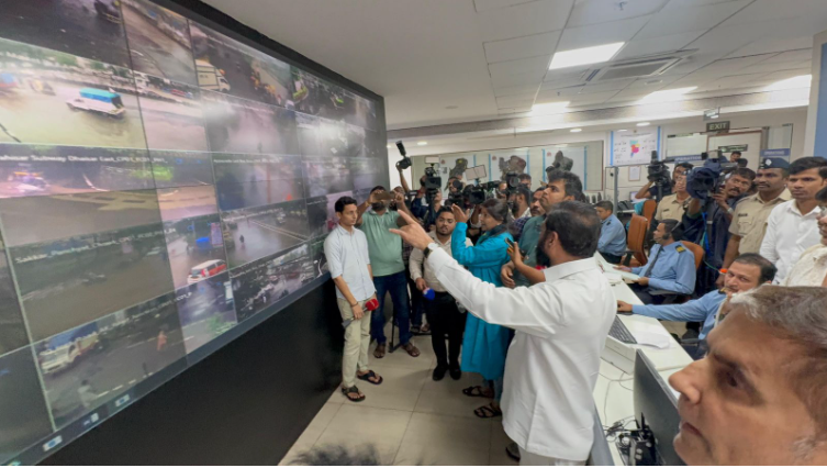 मुंबईत चोवीस तासांत ढगफुटीसदृश्य पाऊस