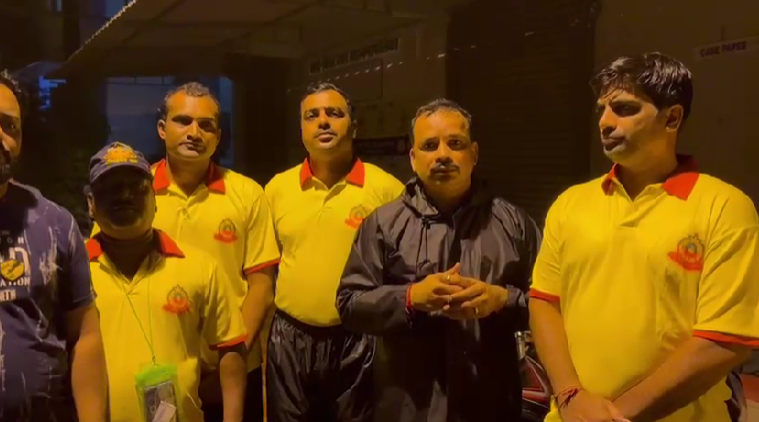 उमराळे तलाव-आदिवासी पाड्यावर अडकलेल्यांची अग्निशमन दलाकडून सुखरूप सुटका!