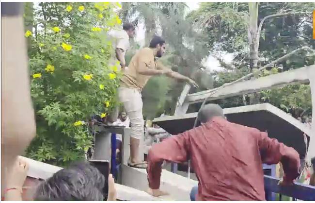 नववीच्या मुस्लीम विद्यार्थ्याकडून दहावीच्या विद्यार्थ्याची चाकूने भोसकून हत्या!