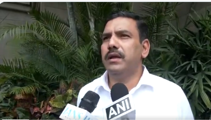 “डी.के. शिवकुमार कर्नाटकाचे मोठे कलाकार, त्यांना गांभीर्याने घेऊ नका”