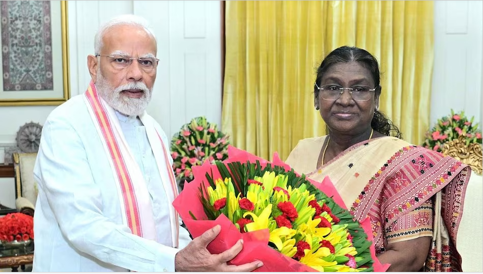 मोदी-शहांची राष्ट्रपतींसोबत भेट, ५ ऑगस्टला काहीतरी मोठे घडणार?