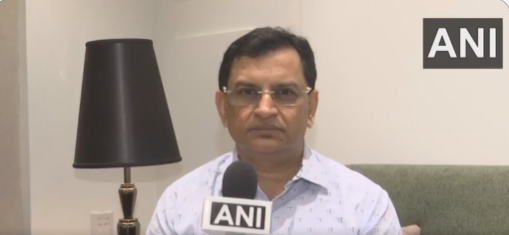 ट्रम्पचा टॅरिफ: “पुढील ५ वर्षांत आयात कमी करणे हे आपले तात्काळ ध्येय असले पाहिजे”