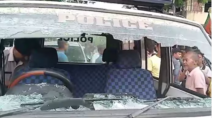 बंगालच्या कूचबिहारमध्ये शुभेंदू अधिकारी यांच्या ताफ्यावर हल्ला!