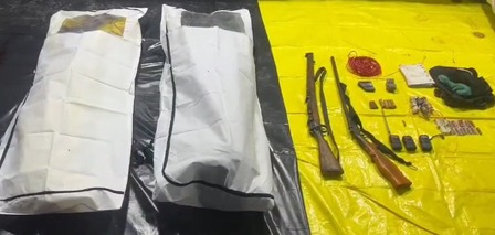 बीजापूरमध्ये चकमकीत दोन माओवादी ठार