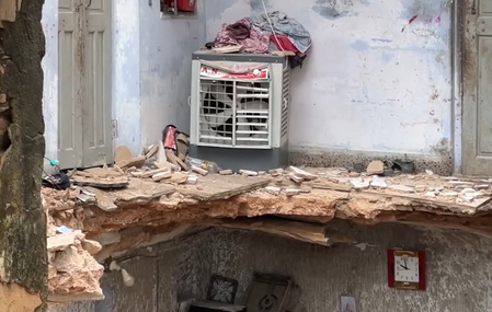 जयपूरमध्ये चार मजली हवेली कोसळली