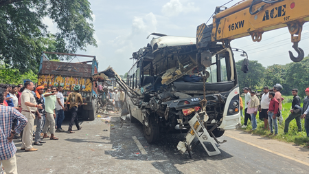 झारखंडमधील दोन अपघातात पाच जणांचा मृत्यू