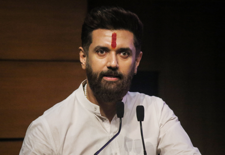 चिराग पासवान यांनी प्रशांत किशोर यांची केली केजरीवाल यांच्याशी तुलना