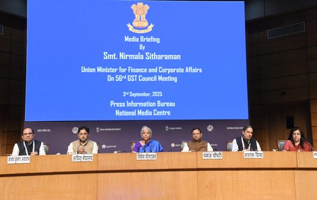 जीएसटी कपातीचा फायदा ग्राहकांना द्यावा