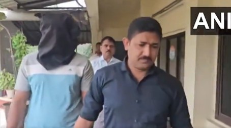 ट्रक चालक अपहरण प्रकरणी खेडकर कुटुंबियांच्या ड्रायव्हरला अटक