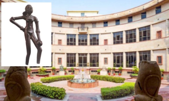 मोहेंजोदारोच्या ‘डान्सिंग गर्ल’ची प्रतिकृती राष्ट्रीय संग्रहालयातून चोरीला; प्राध्यापकावर गुन्हा दाखल