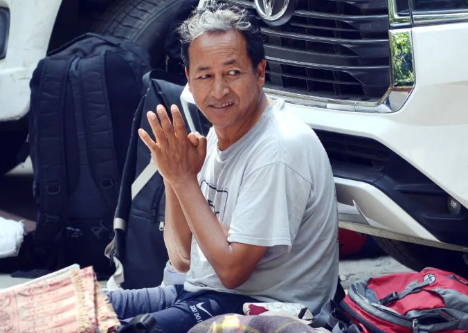 सोनम वांगचुक यांचे उपोषण आणि लडाख समोरील खरा प्रश्न..!