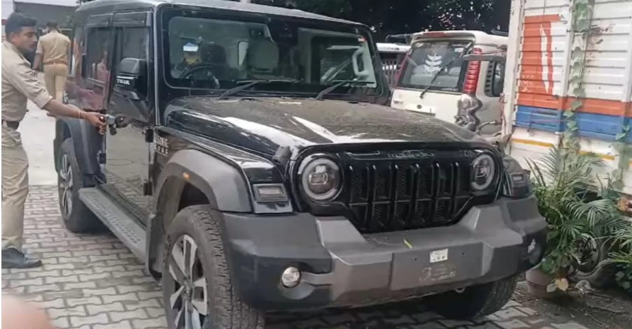 लखनऊमध्ये महिंद्रा थारमधून २० किलो गोमांस जप्त!