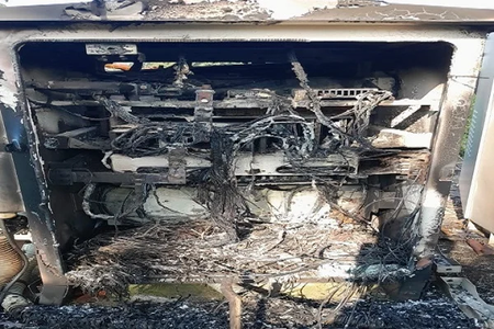 चायबासामध्ये नक्षलवाद्यांनी मोबाईल टॉवरला लावली आग