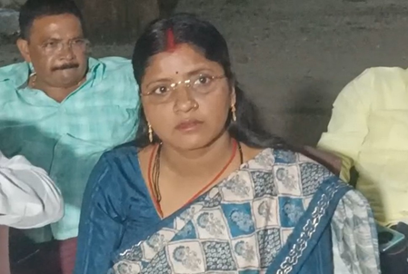 जि. प. अध्यक्षा नैना कुमारी यांचे काँग्रेसवर आरोप