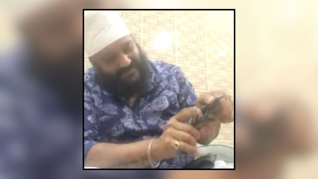 खंडणीखोर ‘गिन्नी’ला अटक, पोलिसांनी काढली धिंड!