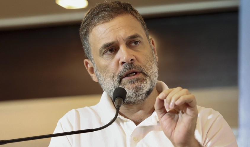 मटणाच्या रांगेत राहुल गांधींची शाकाहारावर चर्चा