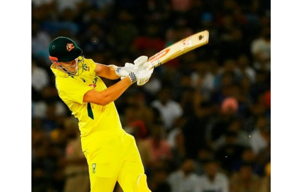 ऑसी कॅम्पमध्ये लाबूबूची क्रेझ! ग्रीन बाहेर, लाबुशेन आत