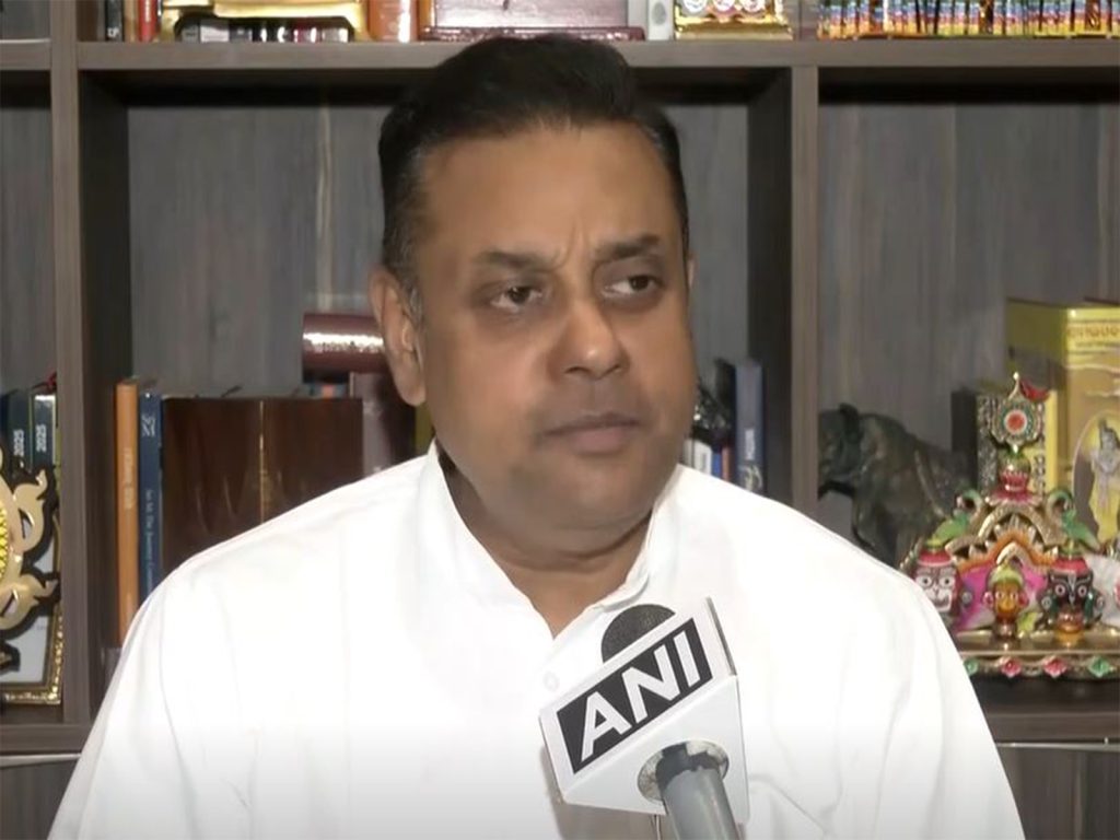 “हिंदूंसाठी विचार करणारी कोणतीही संघटना काँग्रेसला सहन होत नाही”