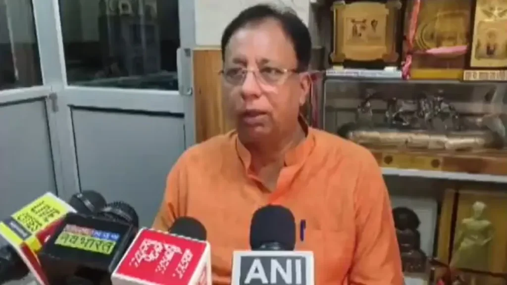 बिहार: भाजपा खासदाराकडून १० कोटींची खंडणी; मुलाला जीवे मारण्याची धमकी!