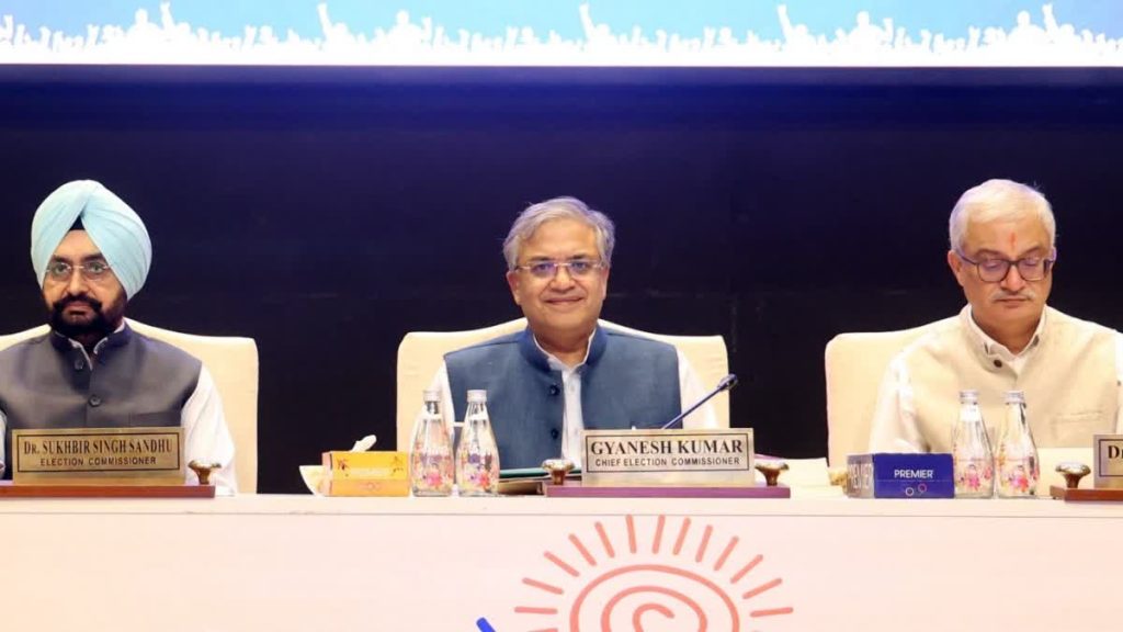 निवडणूक आयोगाकडून सर्व राज्यांना एसआयआर तयारीचे निर्देश