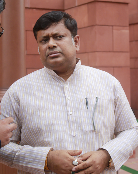 ममतादीदी म्हणतात घुसखोरावर कारवाई करू नका