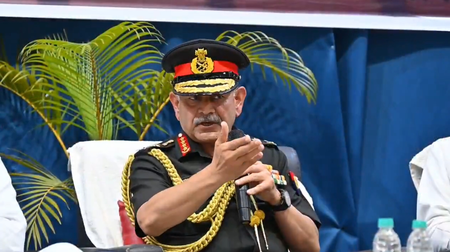 सेना प्रमुखांनी युवकांना दिले महत्वाचे धडे