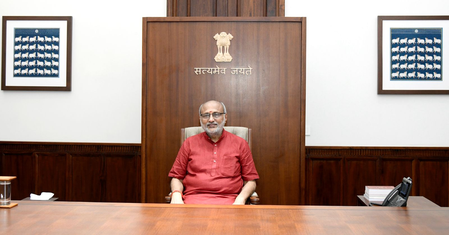 प्रामाणिकपणा, देशभक्तीच्या मूल्यांवर ठाम राहण्याची प्रेरणा आडवाणींनी दिली