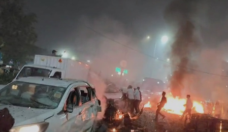 राजधानी दिल्ली स्फोटाने हादरली ; आठ नागरिकांच्या मृत्यूची माहिती