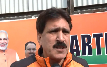 घुसखोरांना पाठिंबा देतात ममता बॅनर्जी