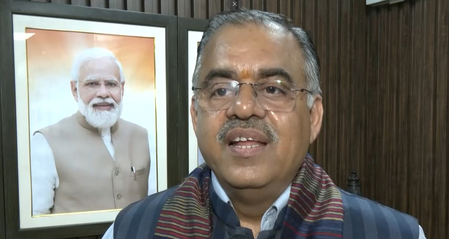 ‘झाडांची पाठशाळा’ : मुलांना निसर्गाशी जोडण्याचा अनोखा उपक्रम