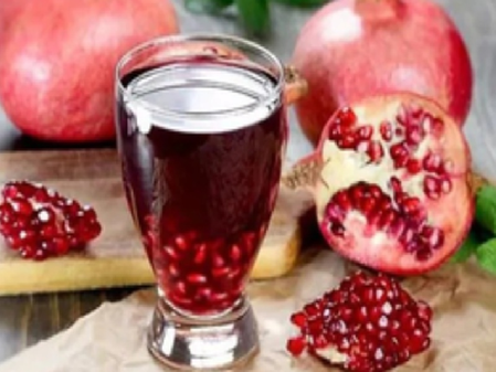 आरोग्याचा खजिना आहे डाळिंब